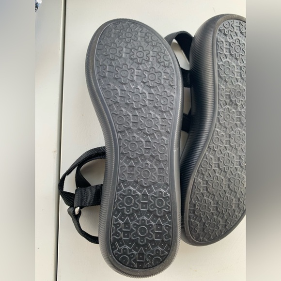 Nautica Women’s Black Sandals - Picture 10 of 11